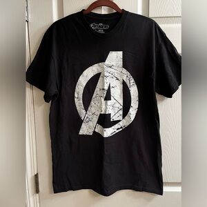 AVENGER~BLACK GRAPHIC TEE~LG